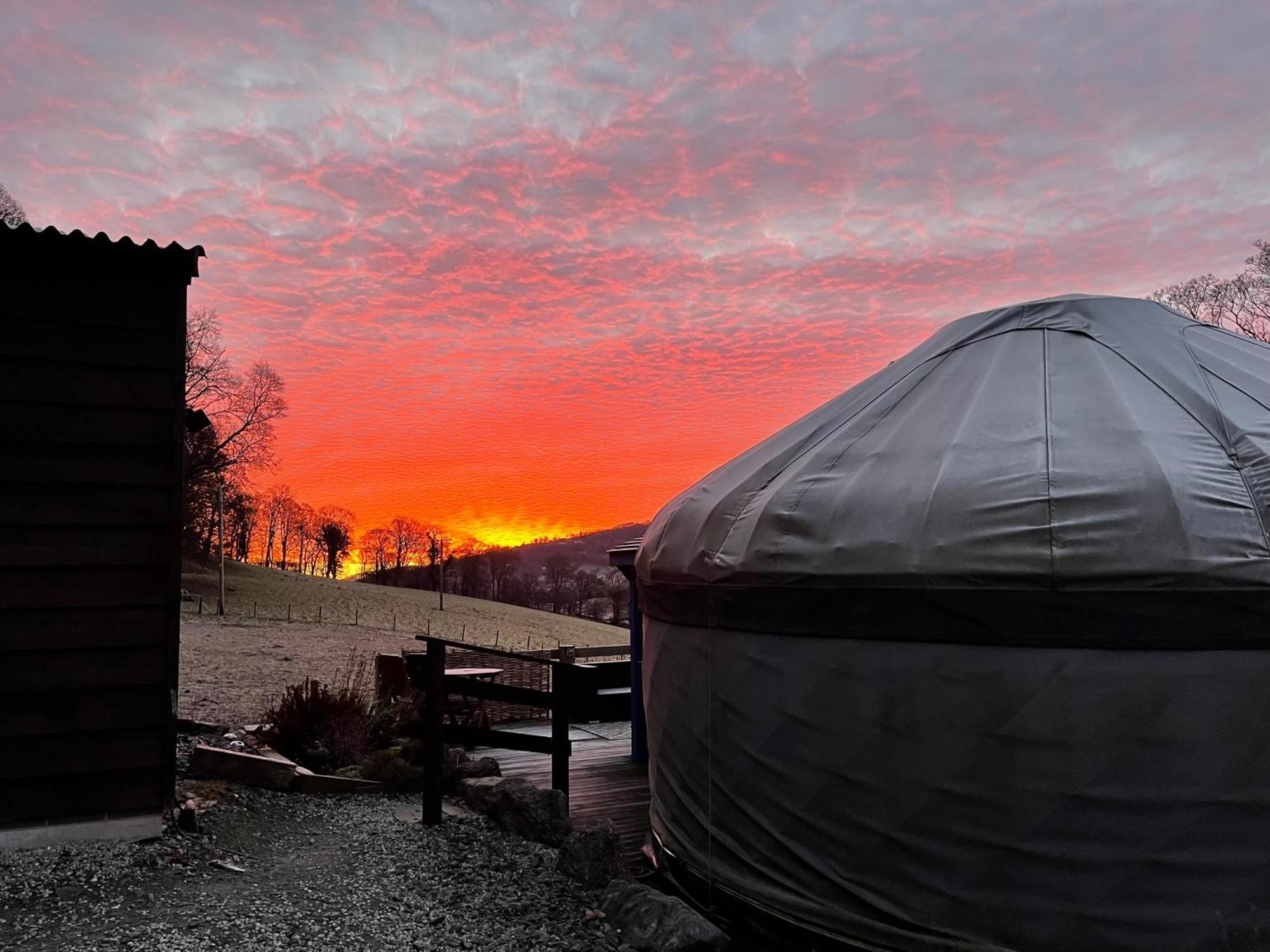 Hotel Sunbank Yurt Llangollen Esterno foto